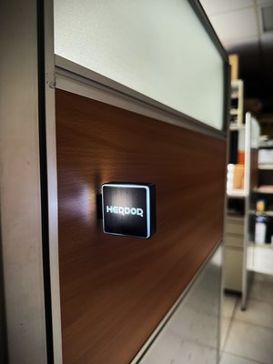 HERDOR磁吸小燈箱